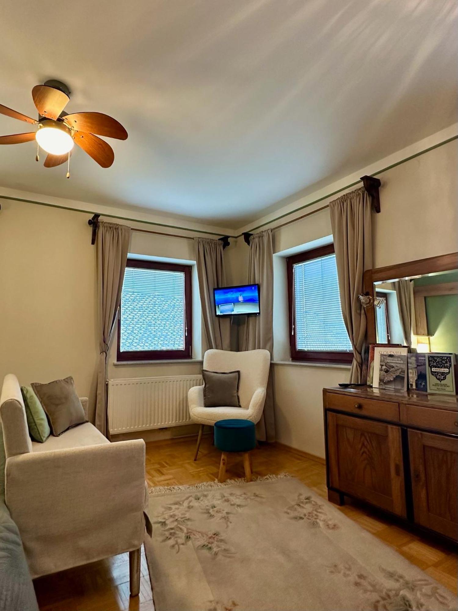 Guesthouse Sabine - pr` Skminc Bohinjska Bela Eksteriør billede